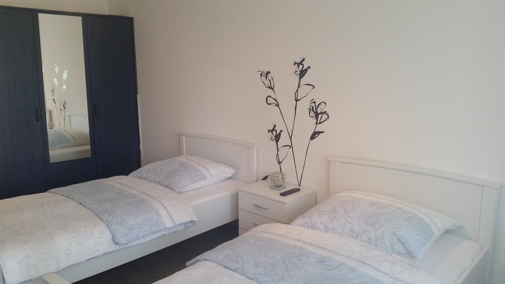 Studios Near Basel Airport Saint-Louis  Rom bilde